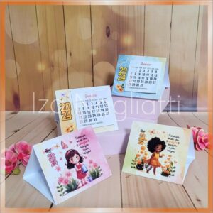 4 modelos de mini calendários de mesa 2024 para lembrancinhas com miolo (meninas)