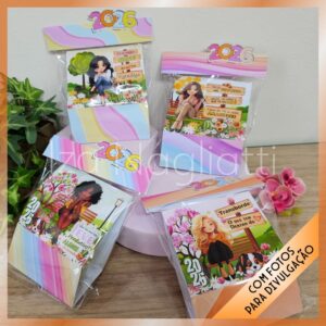 4 modelos de mini calendários de mesa meninas 2026