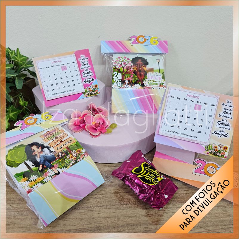 4 modelos de mini calendários de mesa meninas 2026 - Imagem 4