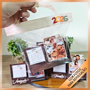 4 Porta fotos cubos com calendário -2026