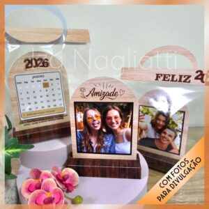 4 Mini calendários de mesa com foto, tipo madeira – 2026